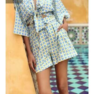 Monsoon and Beyond Womens Small Kiley Shorts Paperbag Fontainhas Blue Print